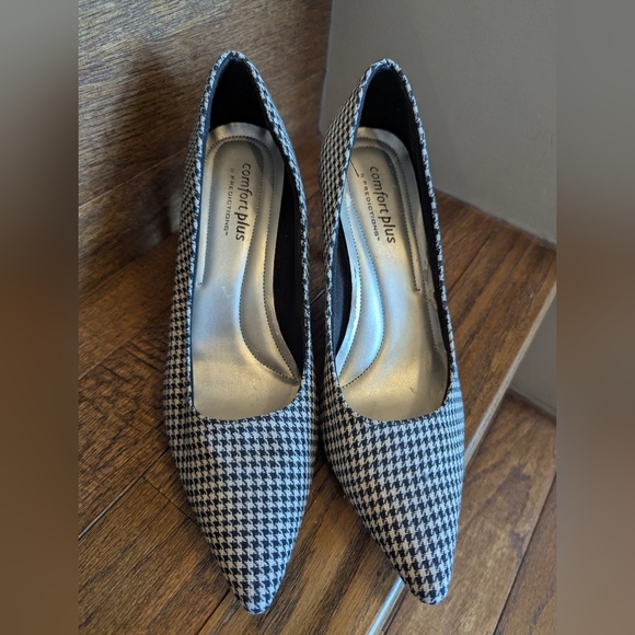 Retro Black and White houndstooth Checkered Heels Size: US 10 - Picture 3 of 9